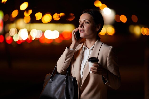 Wachten op collega bij late vergadering