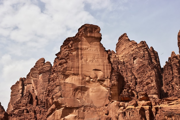 Wadi Disah in de Al Shaq-canyon van Saoedi-Arabië