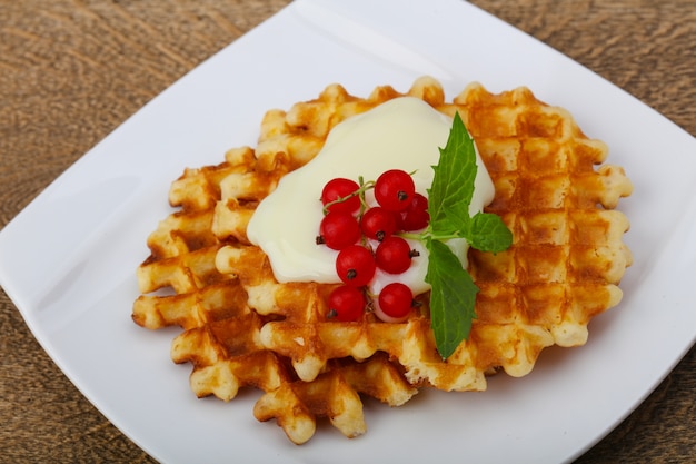 Wafel Met Rode Aalbessen