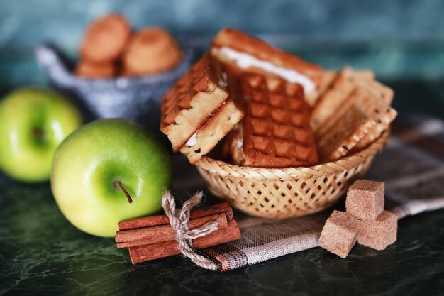 Wafel ontbijt en kopje thee