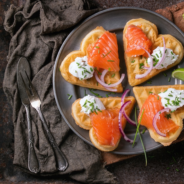 Wafeltje met gezouten zalm