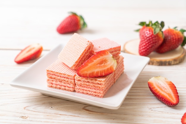 wafer with strawberry cream