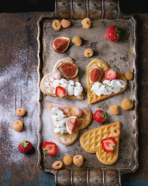 Wafers with berries