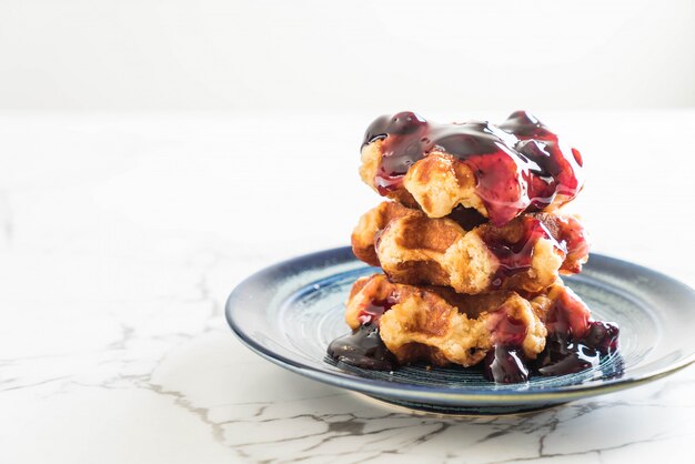 waffle with blueberry sauce 