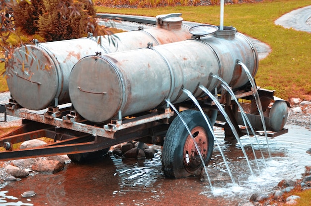 Wagen in het water.