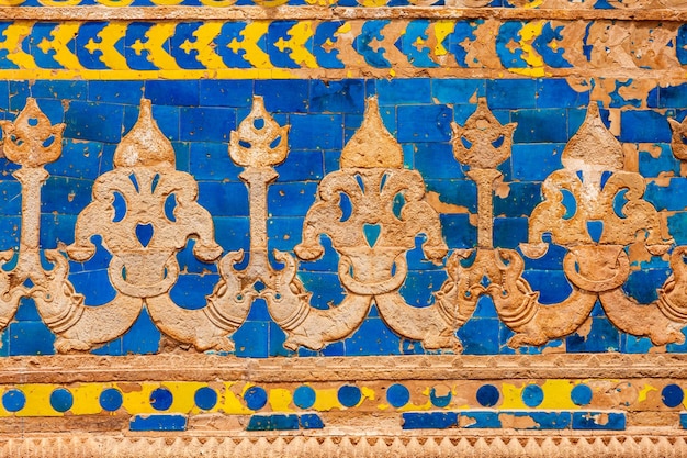 Wall ornaments Gwalior Fort