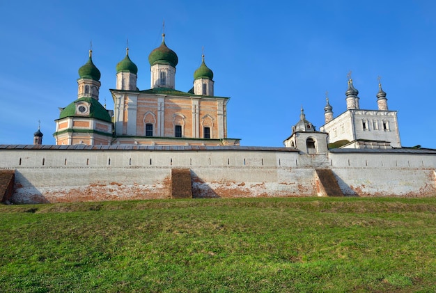 The walls of the Goritsky Assumption Monastery