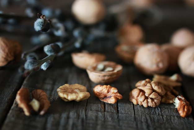 Walnuts whole and peeled