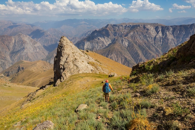 Wandeling in het Chimgan-gebergte, Oezbekistan.