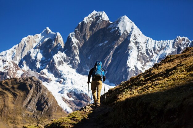 Wandelscène in de bergen van Cordillera, Peru