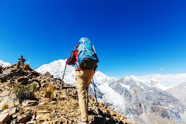 Wandelscène in de bergen van Cordillera, Peru