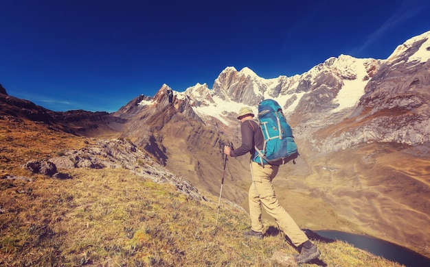 Wandelscène in de bergen van Cordillera, Peru