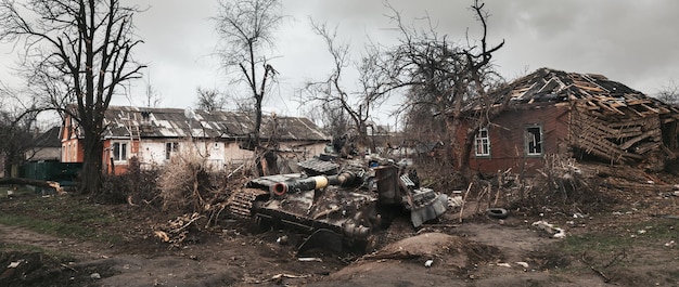 우크라이나 전쟁 Chernihiv 지역에서 파괴된 우크라이나 탱크