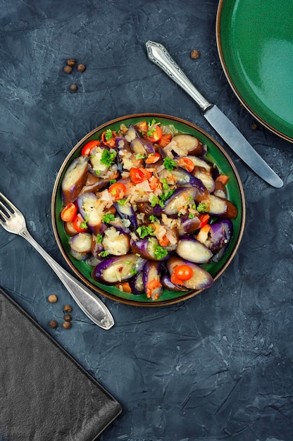 Warm vegetable salad with aubergine