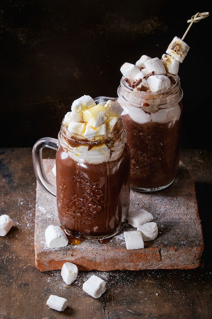 Warme chocolademelk met marshmallow