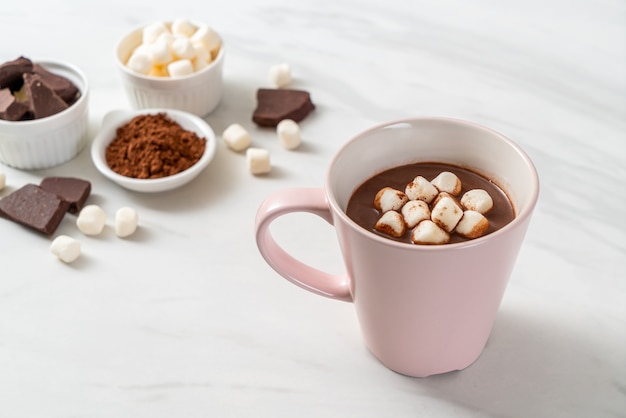 warme chocolademelk met marshmallows