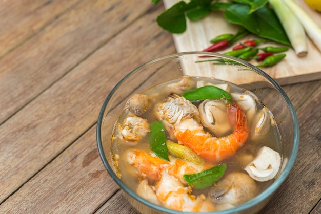 Warme en zure vissoep (Tom Yum)