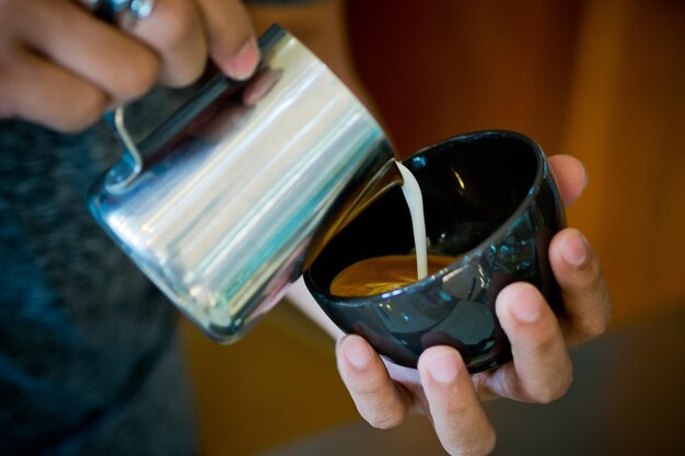 warme koffie doen ontspannen tijd in de ochtend latte art