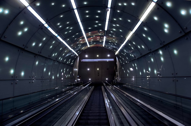 Photo warsaw metro escalator