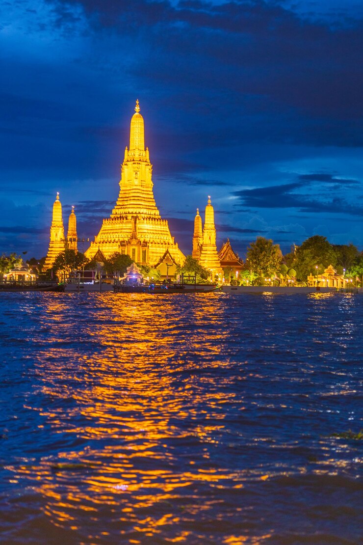 Wat Arun at Night