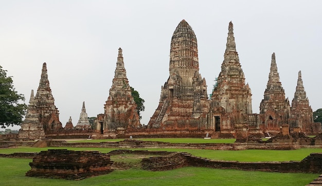 Wat chaiwattanaram tegen een heldere hemel