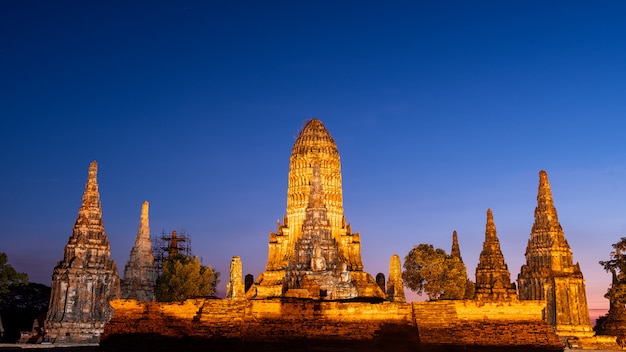 Phra Nakhon Si Ayutthaya에서 왓 차이 왓 타나 람.