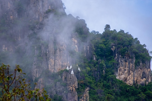 Wat Chaloem Phra Kiat Phrachomklao Rachanusorn Wat Praputthabaht Sudthawat pu pha daeng openbare temp