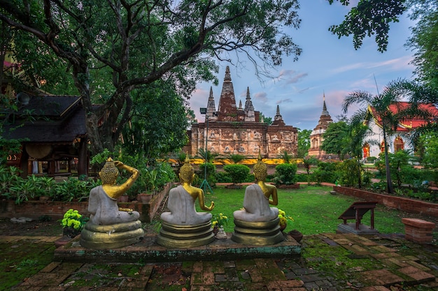 Wat chet yot, zeven pagodetempel het is een belangrijke toeristische attractie in chiang mai, thailand