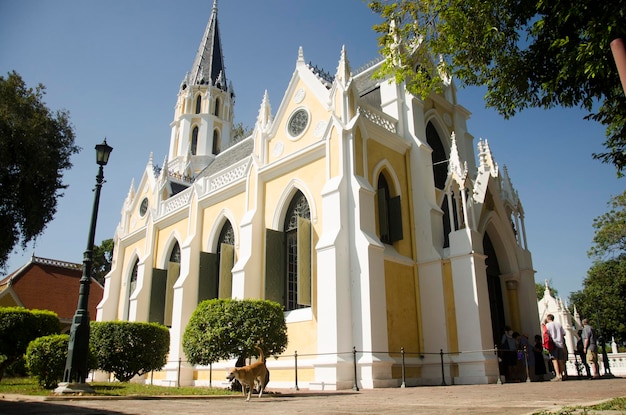 Wat niwet thammaprawat ratchaworawihan is thai buddhist temples\
in that its architecture mimics that of a european church being\
built in the gothic revival style in phra nakhon si ayutthaya\
thailand