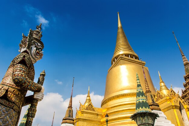 Wat Phra Kaeo, Temple of the Emerald Buddha, Bangkok Thai