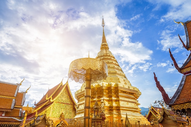 Wat Phra That Doi Suthep is de tempel van de toeristenaantrekkelijkheid