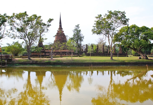 Wat Sa Si、スコータイ歴史公園、タイ