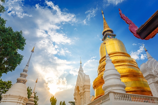 Wat Suan Dok temple reflection