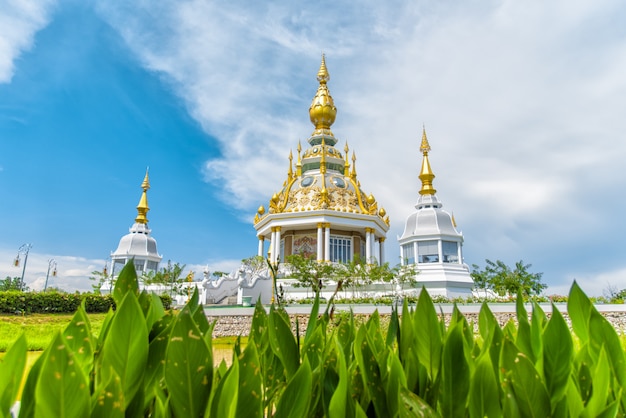 コンケーンのワットトゥンセティ寺院（Wat Thung Mueang）はタイの観光名所です。