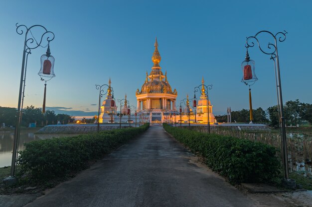 Wat thung setthi at Khon Kaen, Thailand