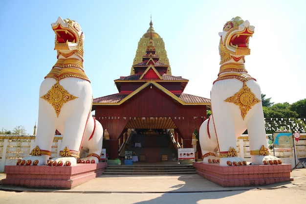 Wat Wiwekaram Tempel met Chedi gebouwd in de stijl van Buddhagaya Mahabodhi