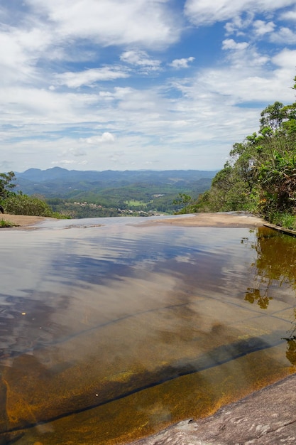 사진 브라질 도밍고스 마틴스 에스피리토 산토 주 의 물 거울 폭포