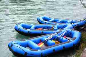 Photo water rafting with rafting boats