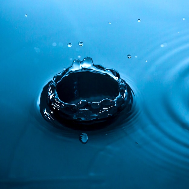 waterdruppel plons in een glas