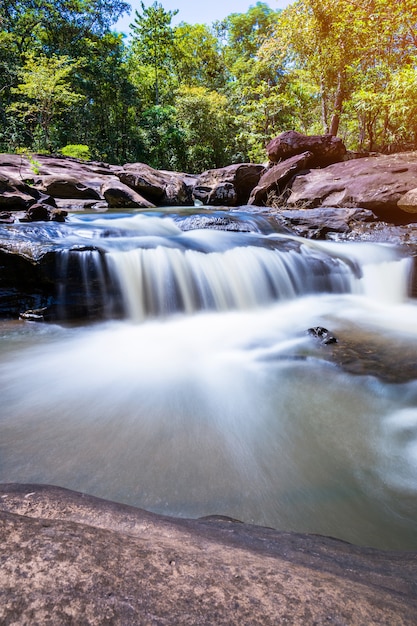 Photo waterfall in nature