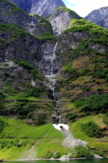 Sognefjord, 노르웨이에 폭포