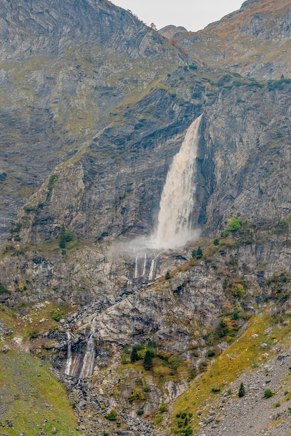 водопад