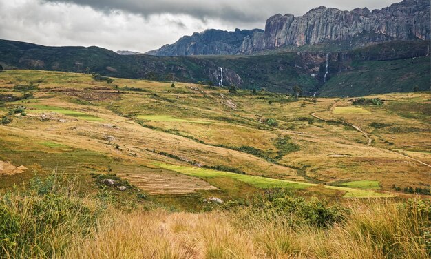 Photo waterfalls under andringitra massif as seen during trek to pic boby peak