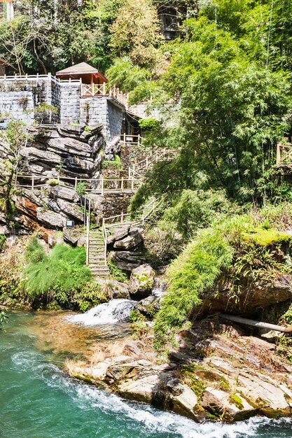 Photo waterfront of mountain creek in jiangdi village