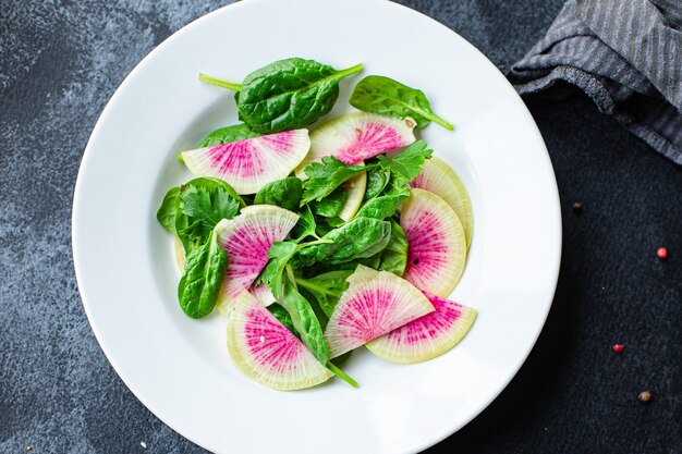 Watermeloen radijs salade chinese daikon dieet vers Plakjes roze fruit groenten