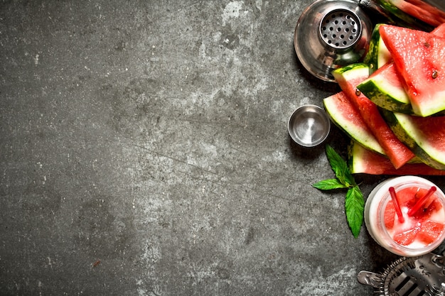 Photo watermelon smoothie with mint