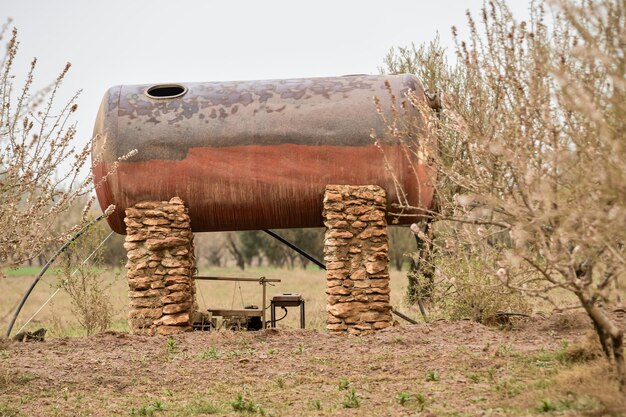 Waterreservoir voor irrigatie van amandelbomen