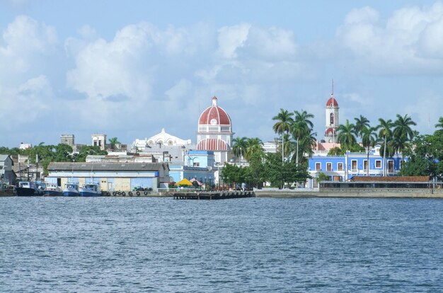 Photo waterside scenery around cienfuegos