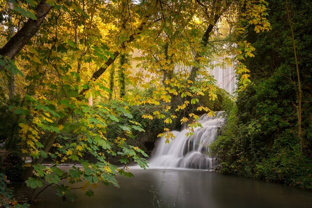 Foto waterval baño de diana, monasterio de piedra, zaragoza