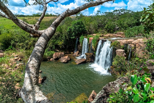 Waterval in Brazilië Cachoeira do Arrojado em Cristalina Goias